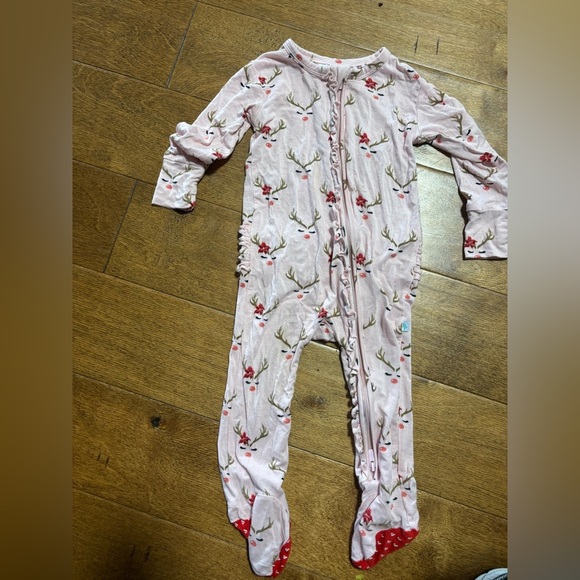 Posh peanut sleeper girls size 12-18 months - Picture 1 of 6